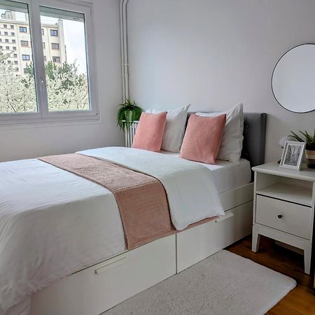 Entire 60M2 Apartment - Close To Paris - Parking - Kitchen - 2Min Rerb - Olympic'24 Bourg-la-Reine Extérieur photo