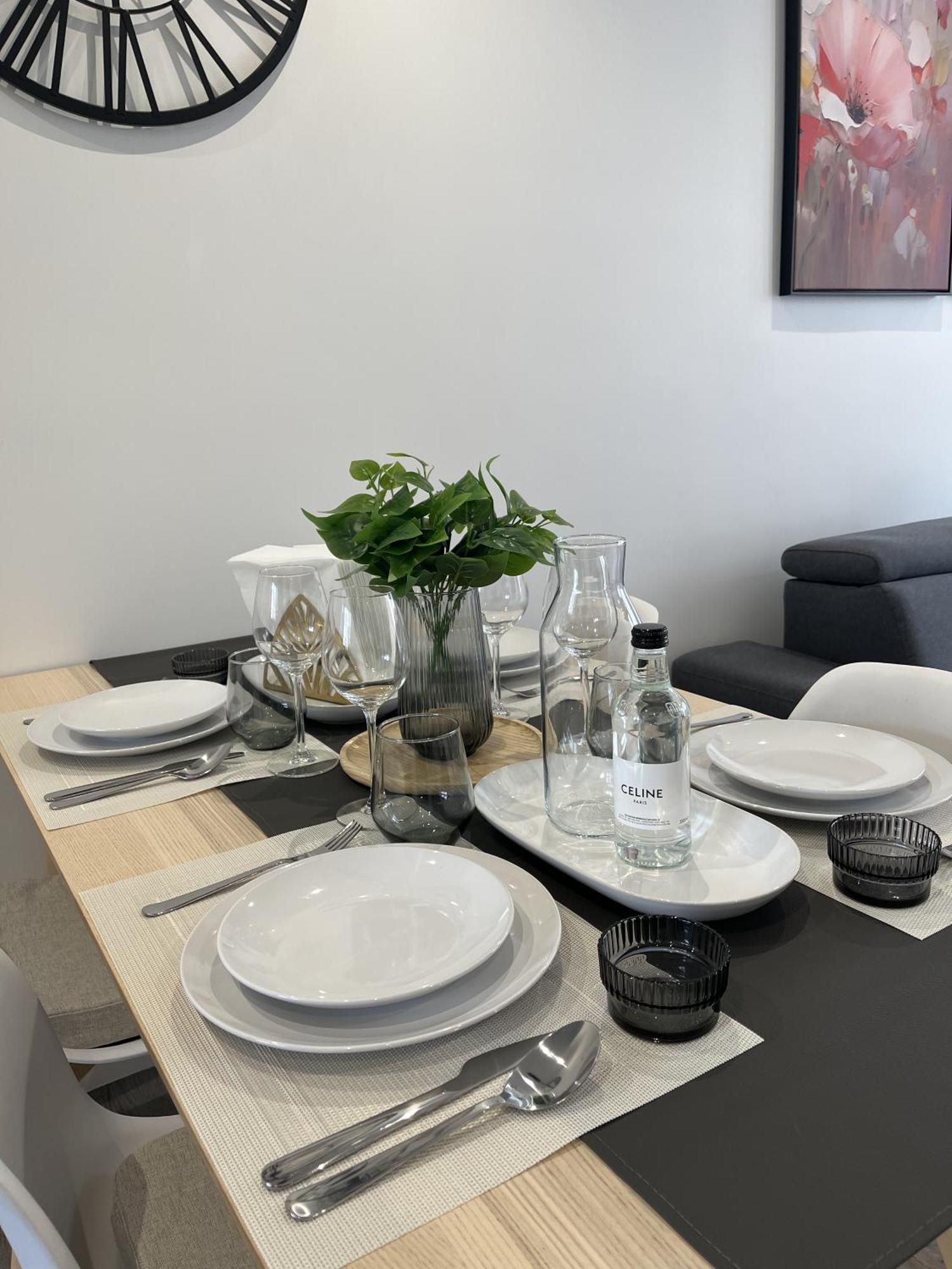 Entire 60M2 Apartment - Close To Paris - Parking - Kitchen - 2Min Rerb - Olympic'24 Bourg-la-Reine Extérieur photo